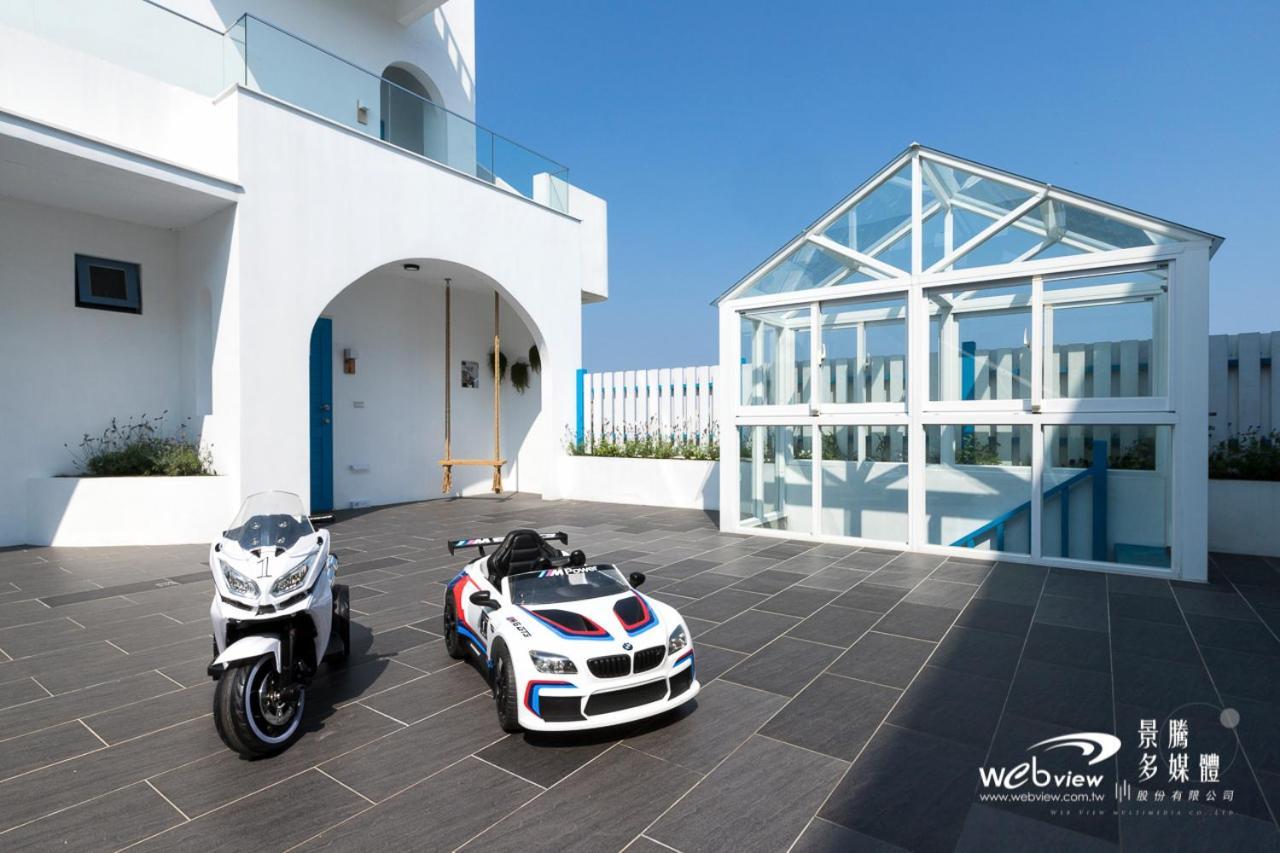 Blue White Apartment Вужие Екстериор снимка