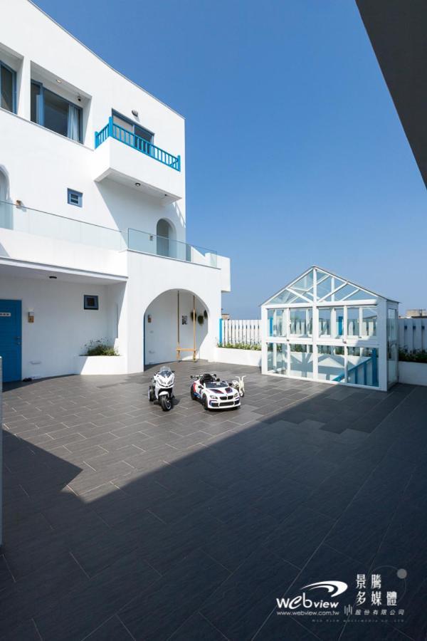 Blue White Apartment Вужие Екстериор снимка