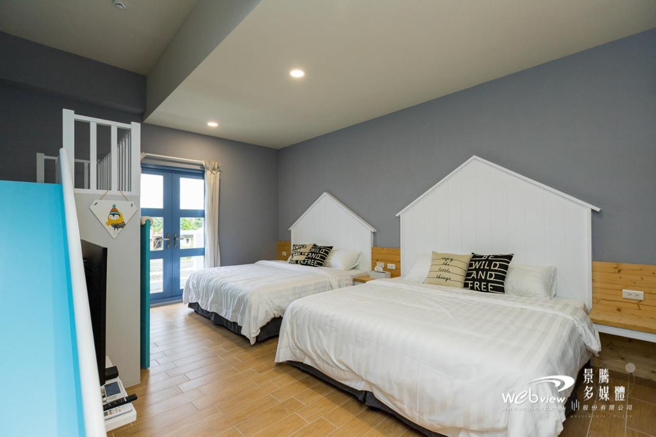 Blue White Apartment Вужие Екстериор снимка