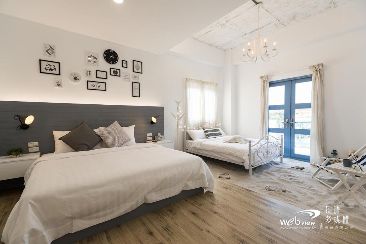Blue White Apartment Вужие Екстериор снимка