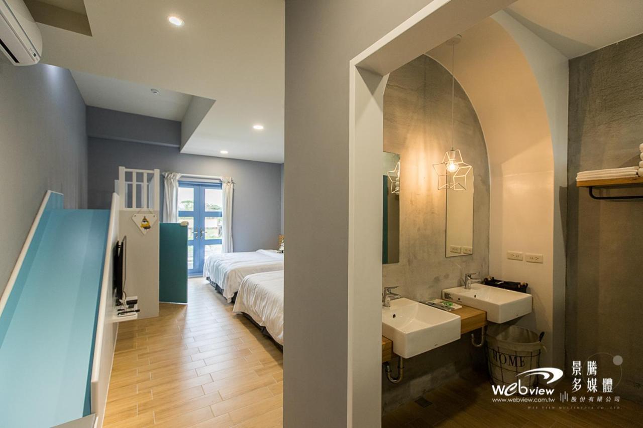 Blue White Apartment Вужие Екстериор снимка