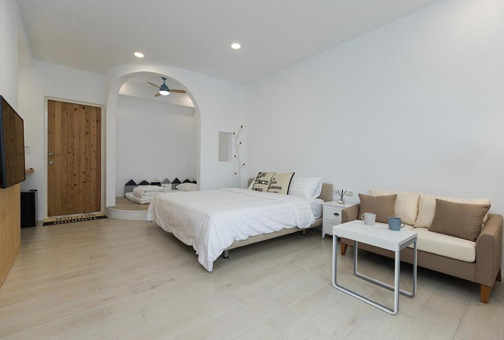 Blue White Apartment Вужие Екстериор снимка