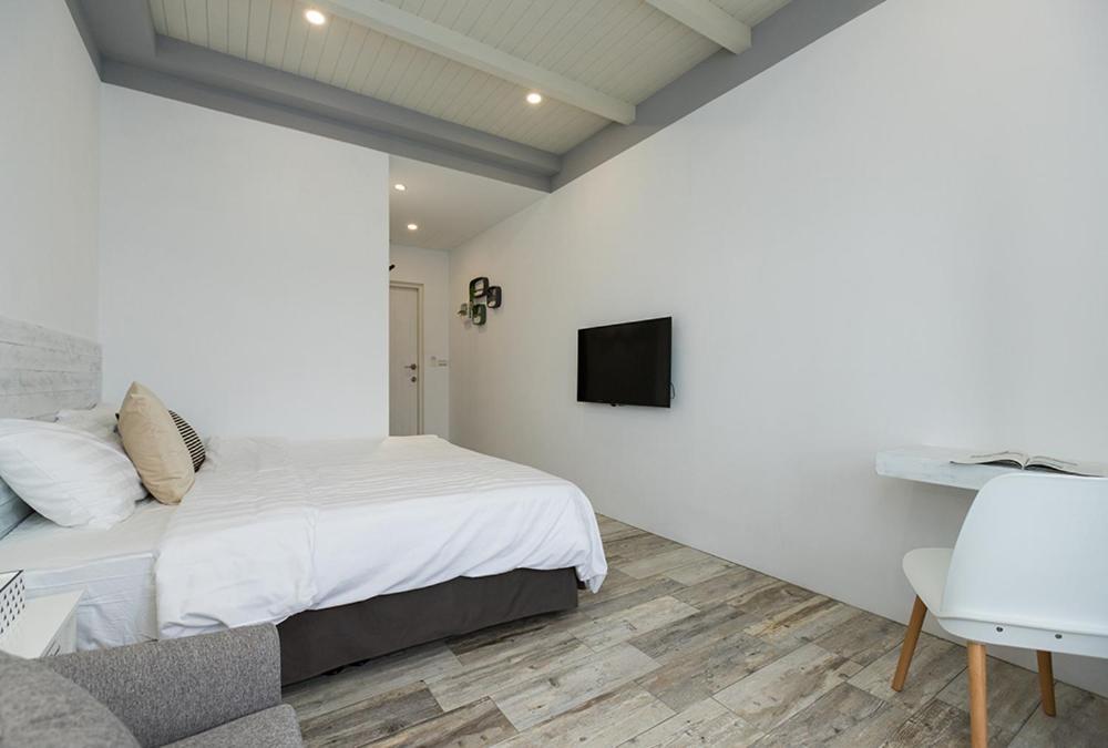 Blue White Apartment Вужие Екстериор снимка