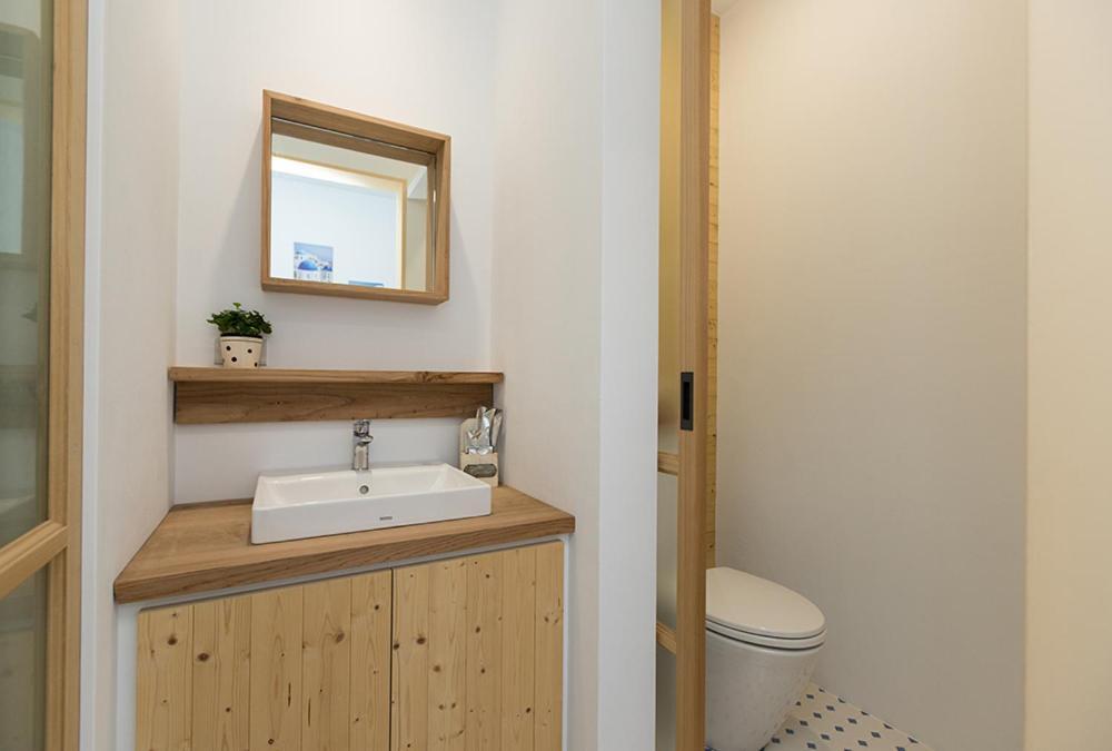 Blue White Apartment Вужие Екстериор снимка