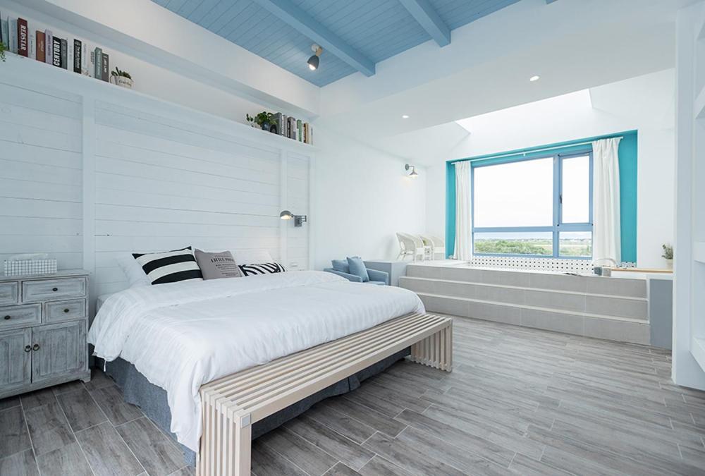 Blue White Apartment Вужие Екстериор снимка