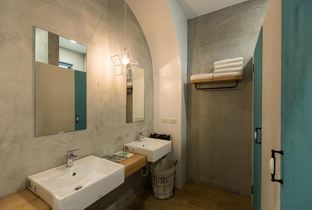 Blue White Apartment Вужие Екстериор снимка