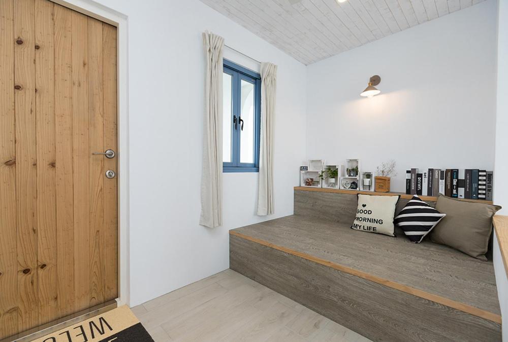 Blue White Apartment Вужие Екстериор снимка
