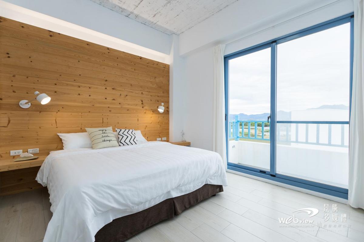 Blue White Apartment Вужие Екстериор снимка