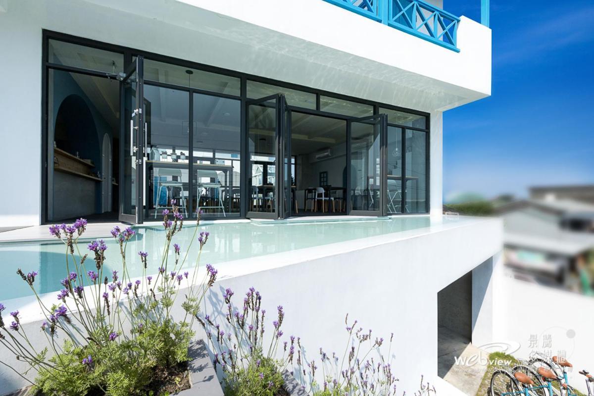 Blue White Apartment Вужие Екстериор снимка